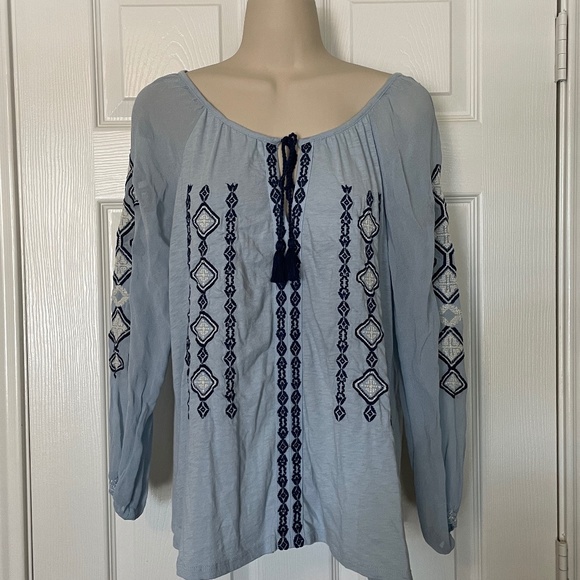 LUCKY Brand light blue top, MEDIUM - Picture 1 of 7